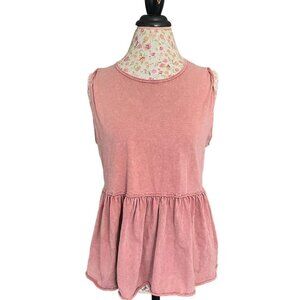 Vestique top super soft size small but runs oversized 6/8